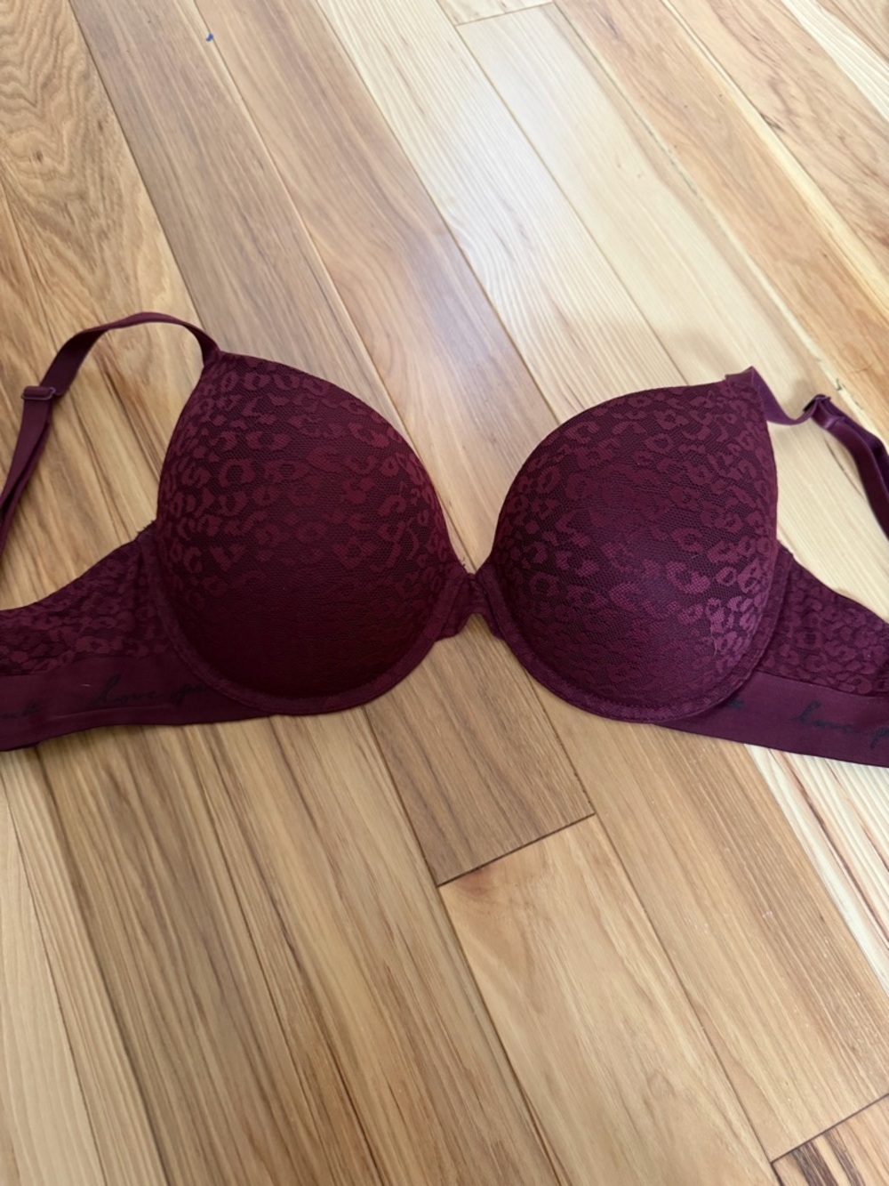 Victoria's Secret Lace Push-Up Bra in Wine